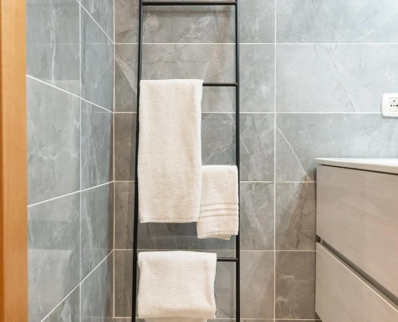 Dimora 5 Santi Hotel Naples Italy