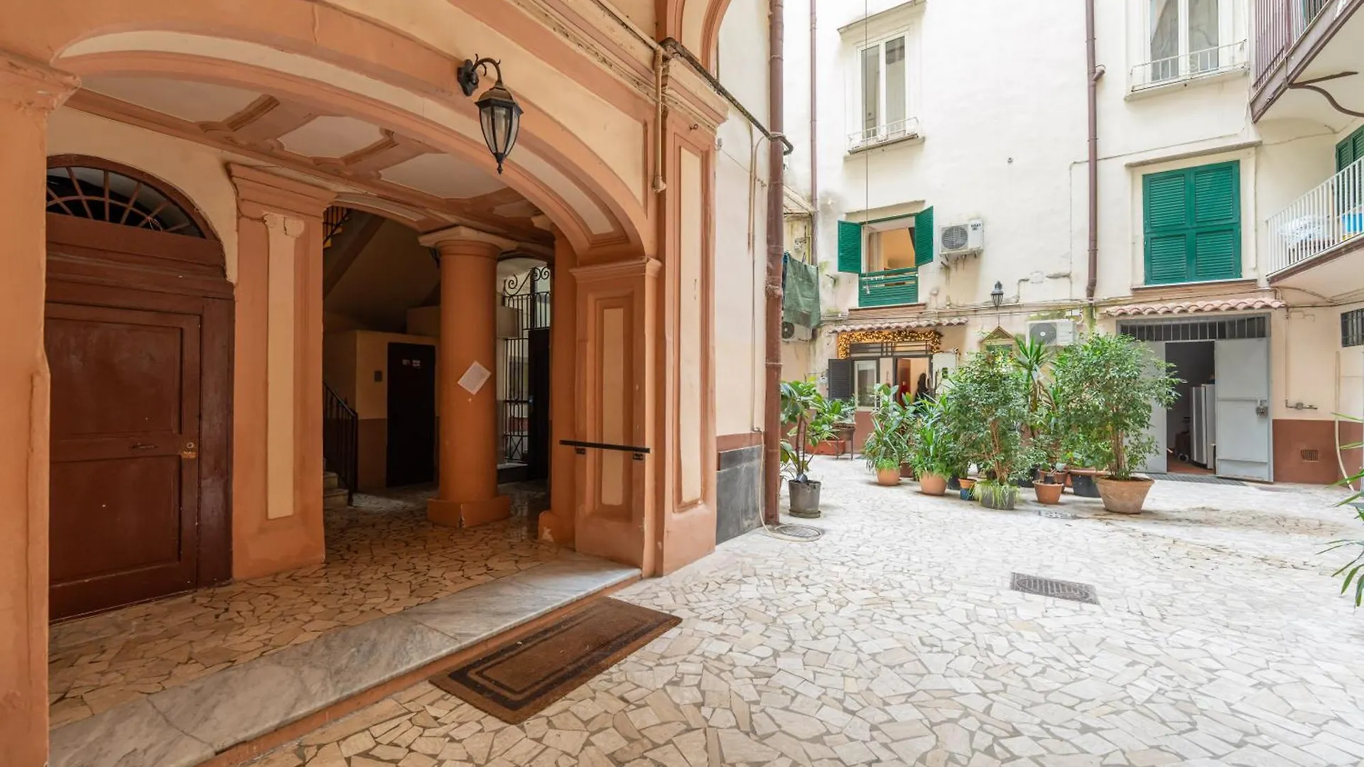 Dimora 5 Santi Hotel Naples
